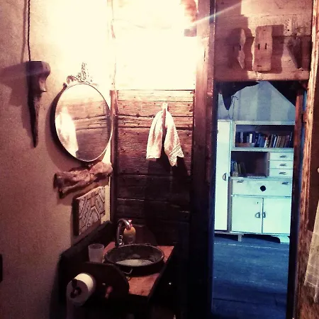 With 2 Bedrooms In アパート *